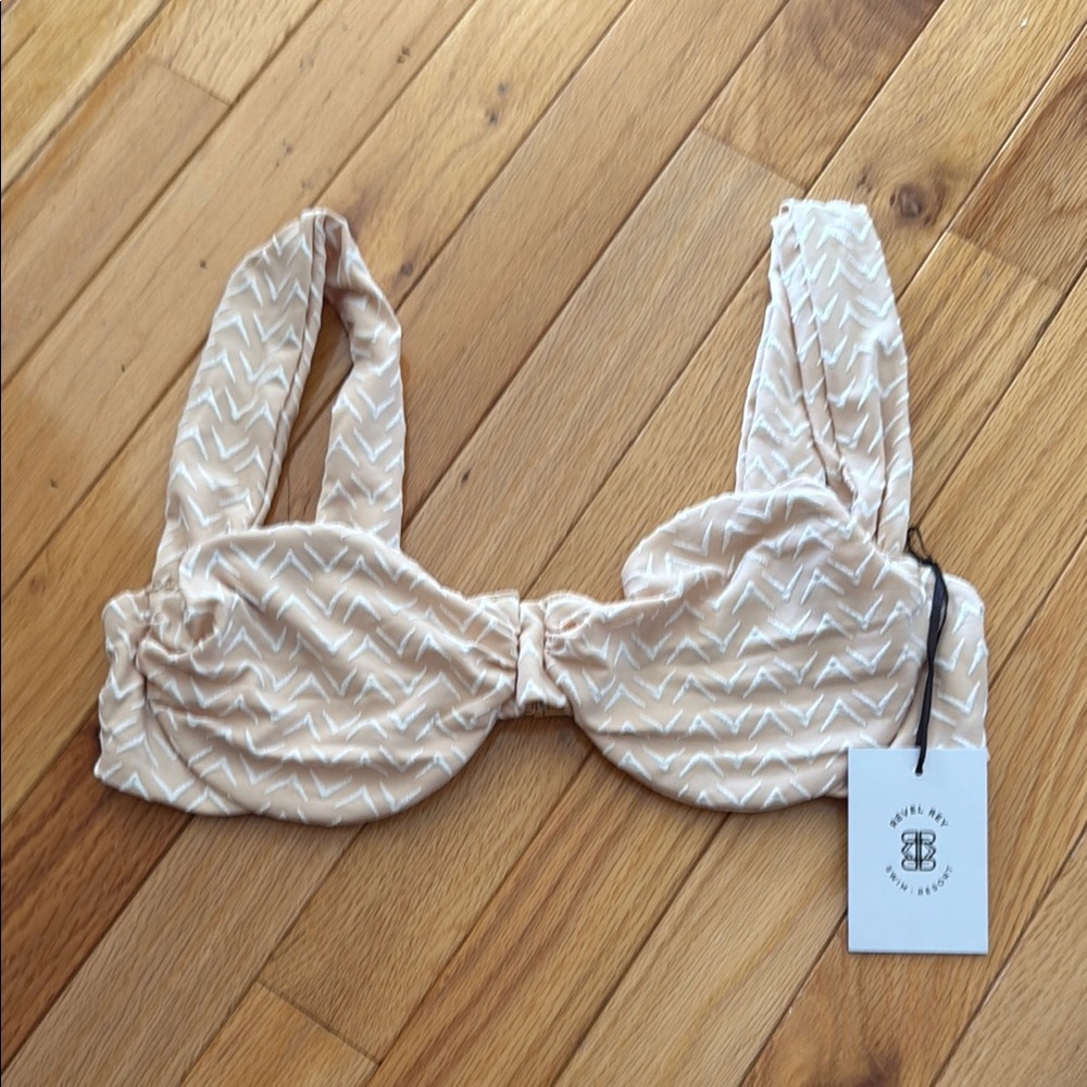 Revel Rey Swim Resort Top - Picture 2 of 7